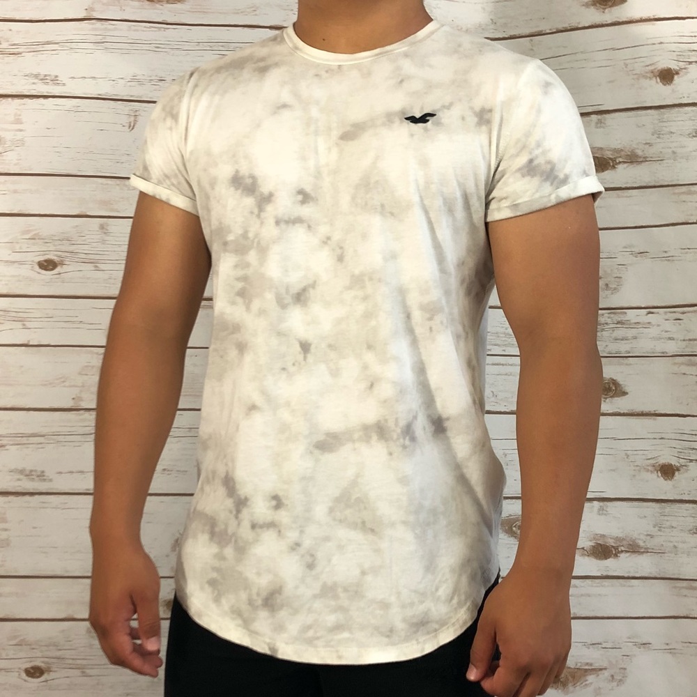 Hollister Curved Hem T-Shirt